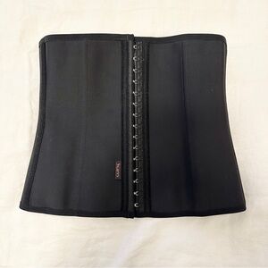 Dilanni Waist Trainer